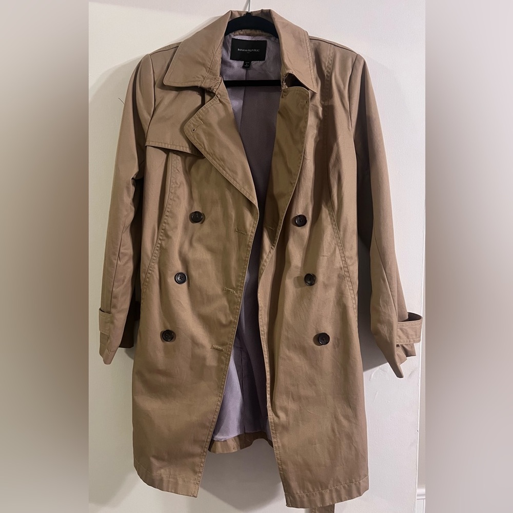 Women’s Banana Republic trench coat